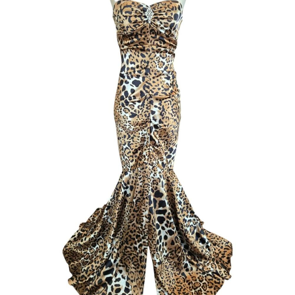 Stunning leopard print mermaid